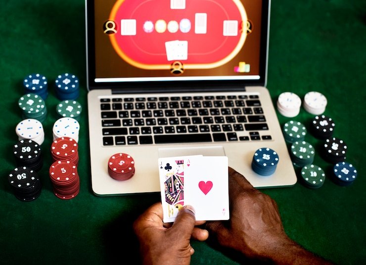 Side-by-side comparison of bumi22 net Android app and iOS mobile-browser interface showing identical game selection and account dashboard
